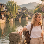 古镇黄昏的悠闲时光